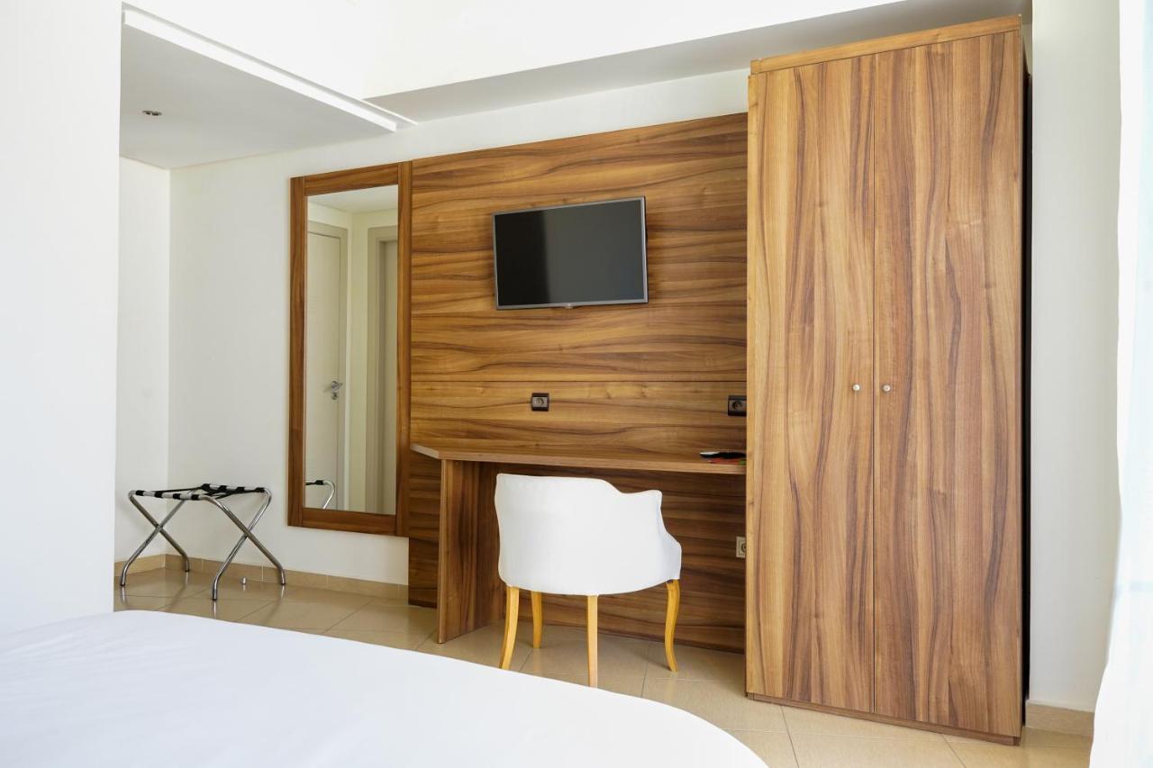 Hotel El Djenina Tanger Luaran gambar