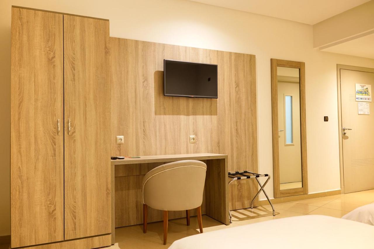 Hotel El Djenina Tanger Luaran gambar